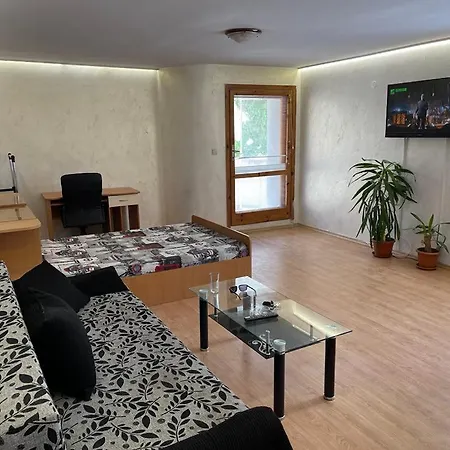 Sweet Apartment Near The Sea Varna Exterior photo