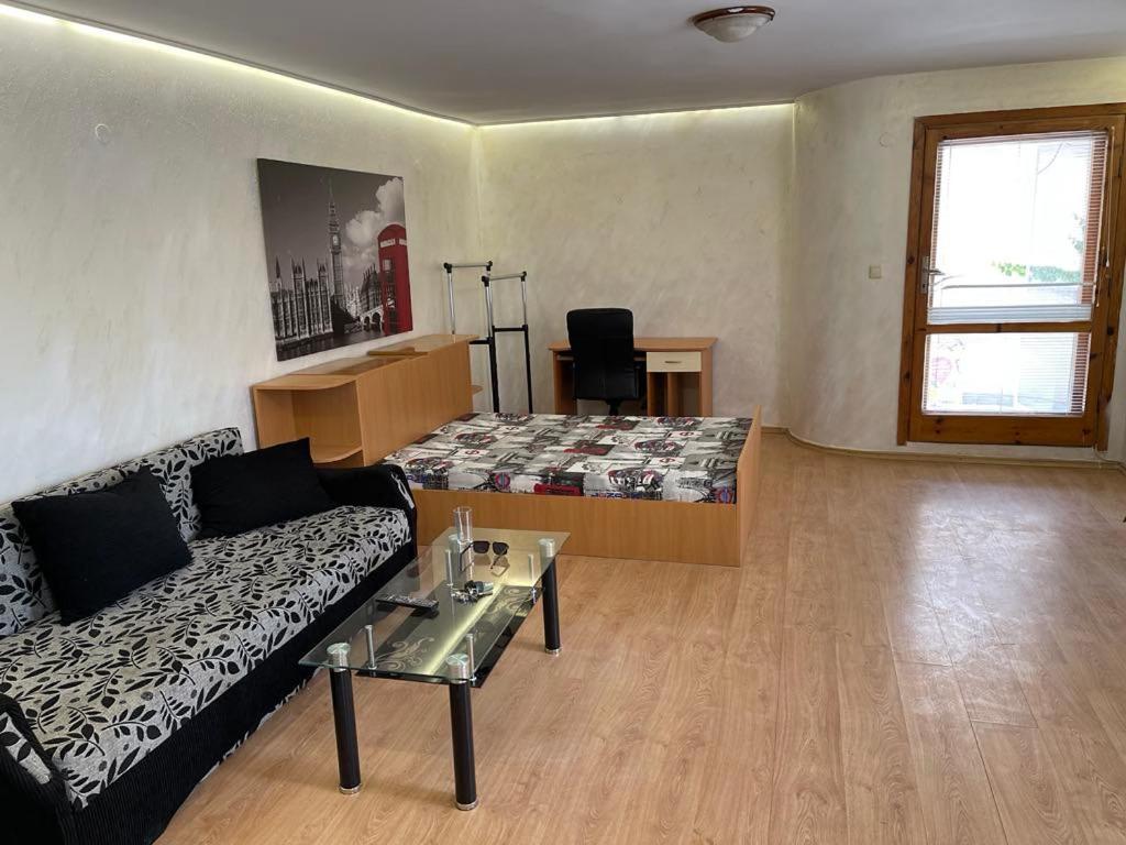 Apartment Sweet Near The Sea *
